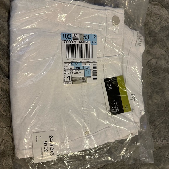 A.n.a. Women's White jeans  12 tall long - Picture 2 of 4